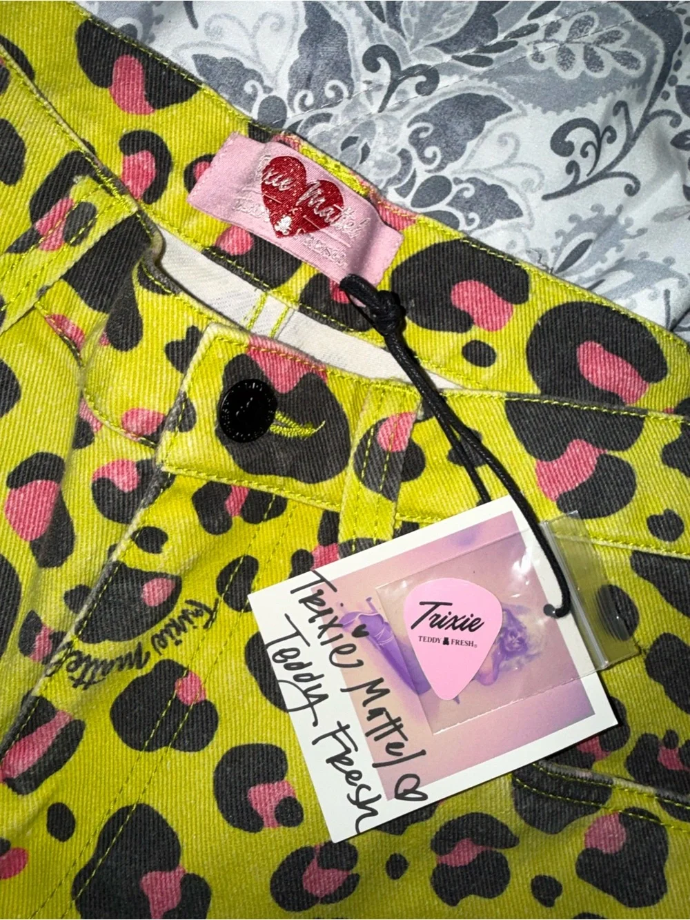 Teddy Fresh vibrant neon